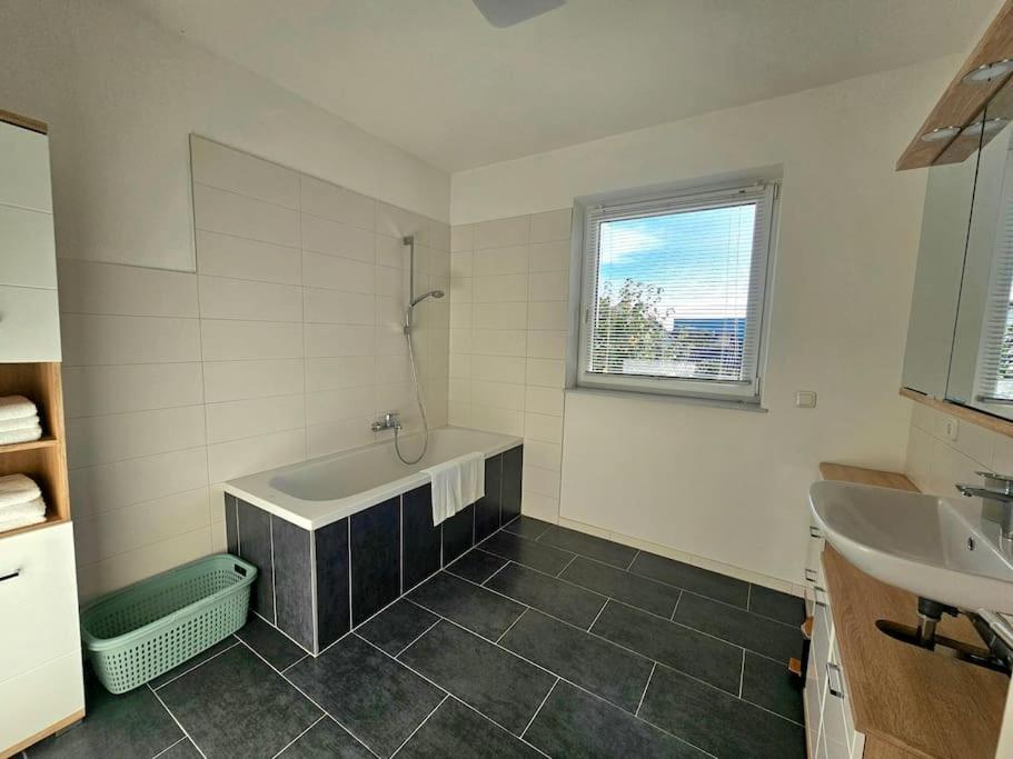 Gunskirchen - Wels Wohnung Exteriör bild