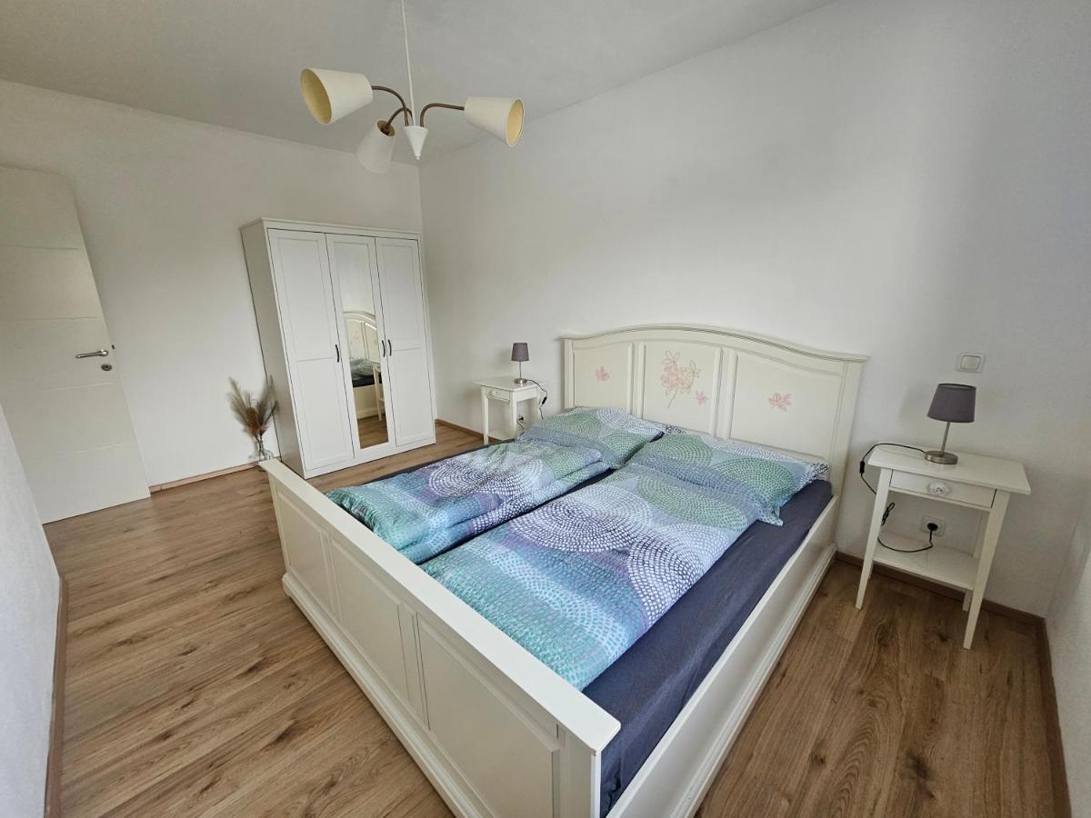 Gunskirchen - Wels Wohnung Exteriör bild